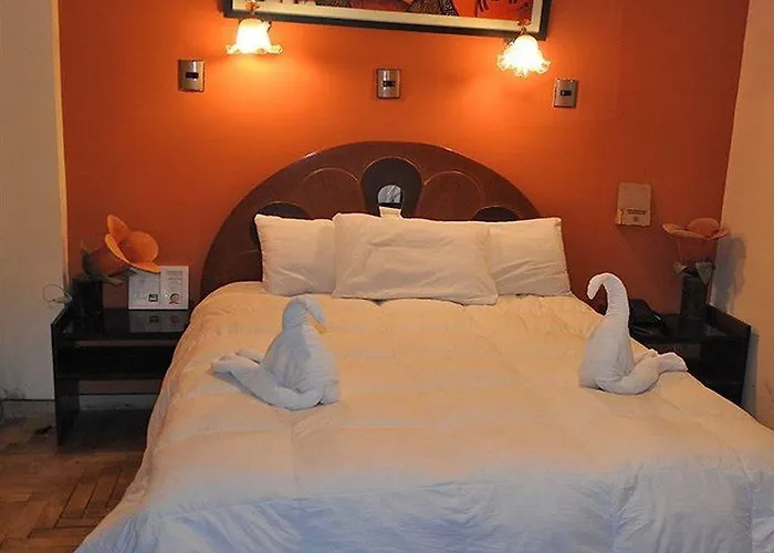 Manco Capac Hotel 3*