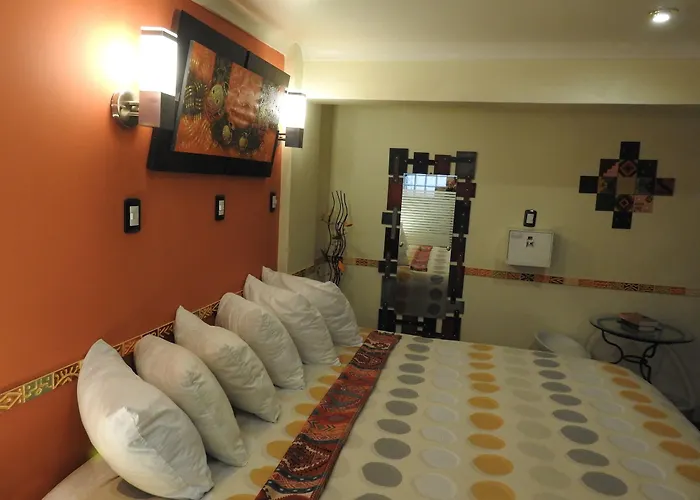 Manco Capac Hotel 3*